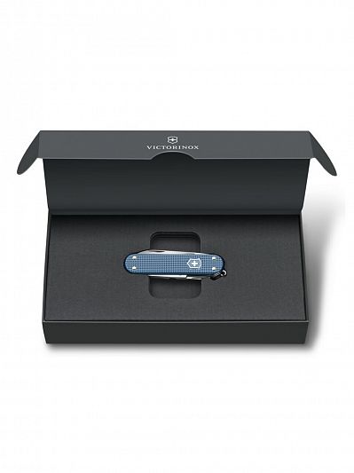 Коллекционный нож-брелок VICTORINOX Classic Alox LE 2025 58 мм, Glacial Blue, 0.6221.L26