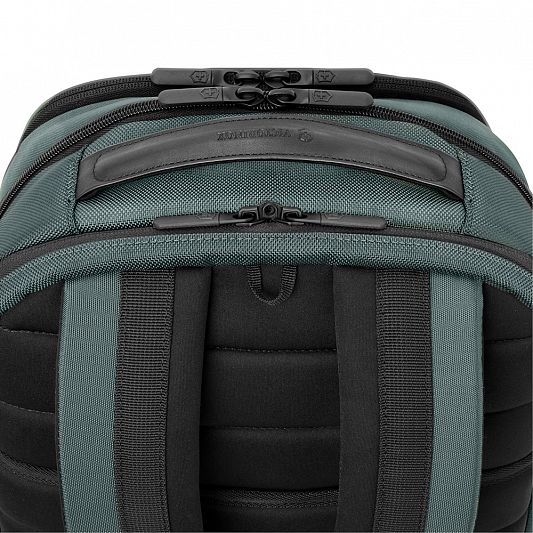Рюкзак VICTORINOX Altmont Professional Compact Laptop Backpack 15", зеленый, полиэфирная ткань, 29x22x4 653286