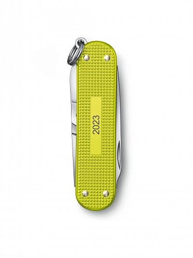 Коллекционный нож-брелок VICTORINOX Classic Alox LE 2023 58 мм, желтый, 0.6221.L23
