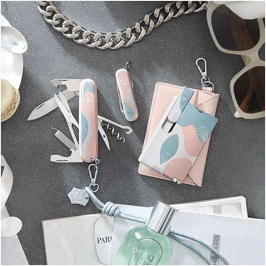 Шнурок для складного ножа Victorinox Neck Cord 4.1896.N, светло-голубой