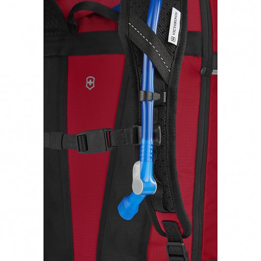 Компактный рюкзак VICTORINOX Compact Backpack 606900 красный18 л
