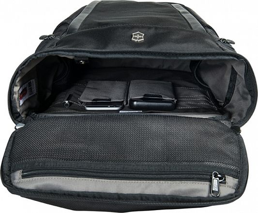Рюкзак VICTORINOX 602152 Altmont Professional Deluxe черный 25 л