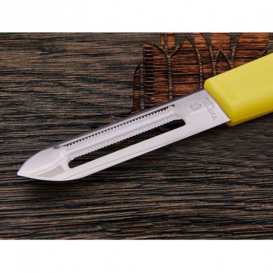 Нож для чистки овощей VICTORINOX 7.6077.8 двустороннее лезвие, желтый