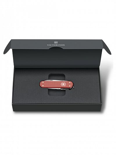 Коллекционный нож-брелок VICTORINOX Classic Alox LE 2025 58 мм, Stone Red, 0.6221.L25