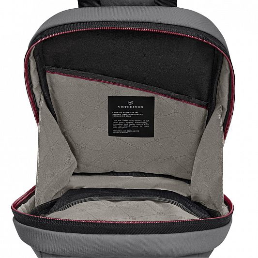 Рюкзак с одним плечевым ремнём VICTORINOX Travel Essentials, серый, полиэстер, 18x8x30 см 653385