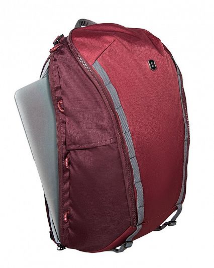 Рюкзак VICTORINOX 602134 Everyday Laptop Backpack бордовый 13л