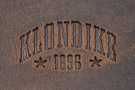 Ключница KLONDIKE Yukon, натуральная кожа в коричневом цвете, 11,5 х 2 х 7,5 см KD1115-03