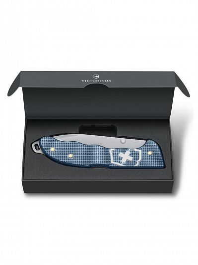 Коллекционный нож VICTORINOX Evoke Alox LE 2026 130 мм, 4 функции, Glacial Blue 0.9415.L26