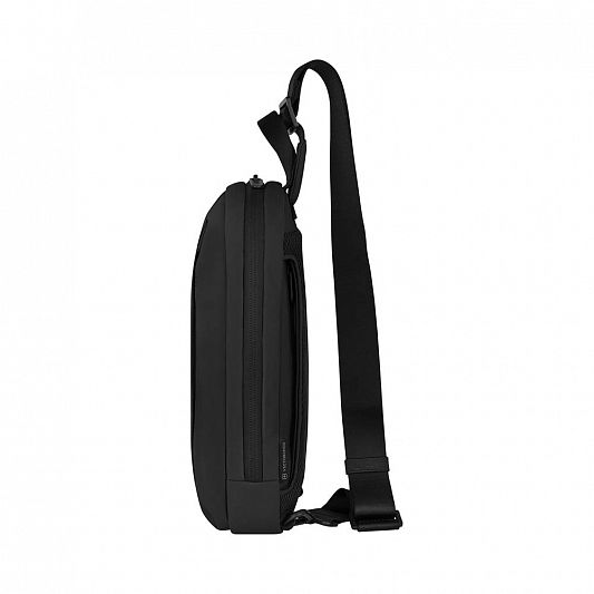 Рюкзак с одним плечевым ремнём VICTORINOX Travel Essentials, черный, полиэстер, 18x8x30 см 653384